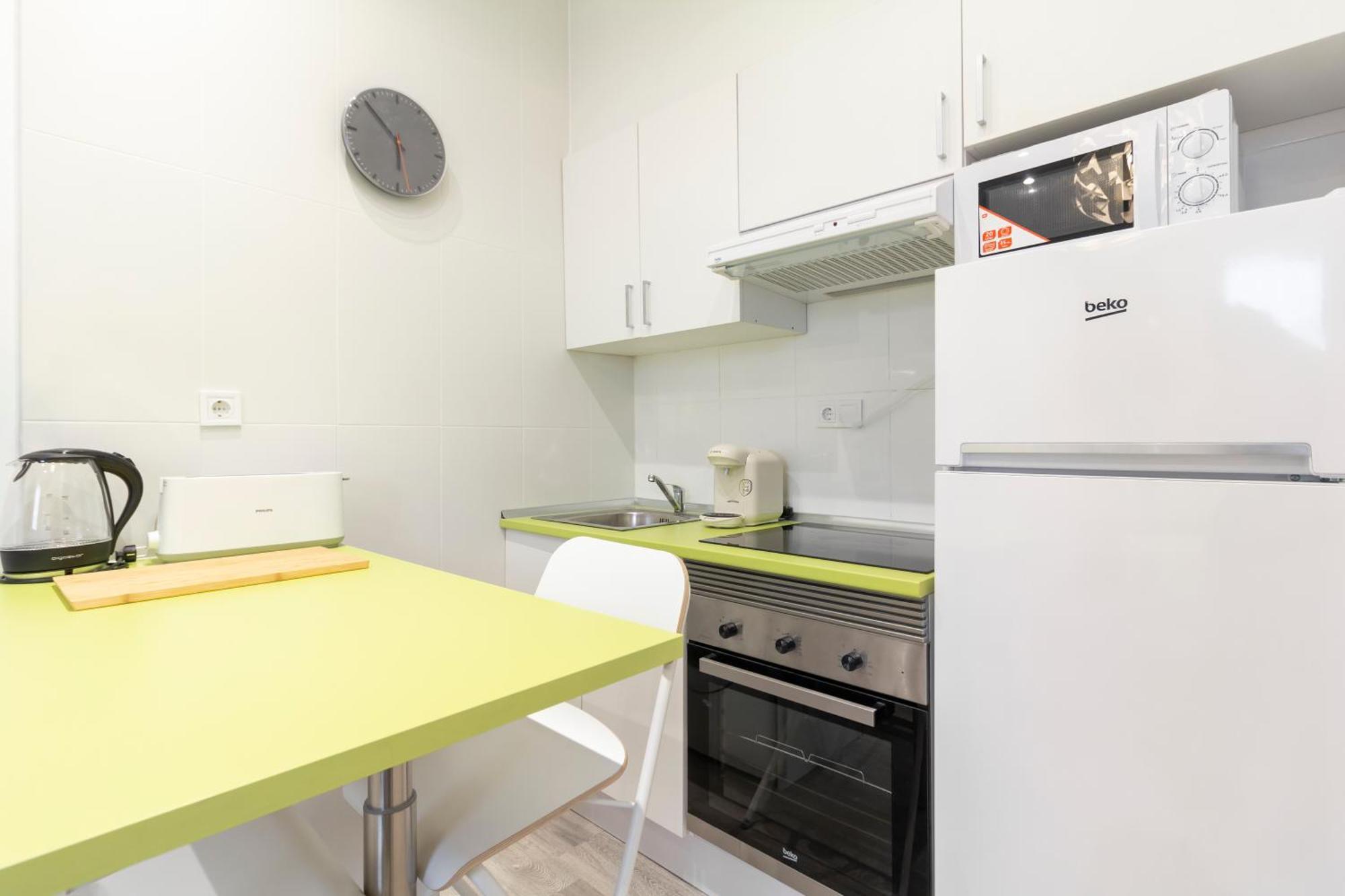 Ronda De Valencia Apartamento Madrid Exterior foto