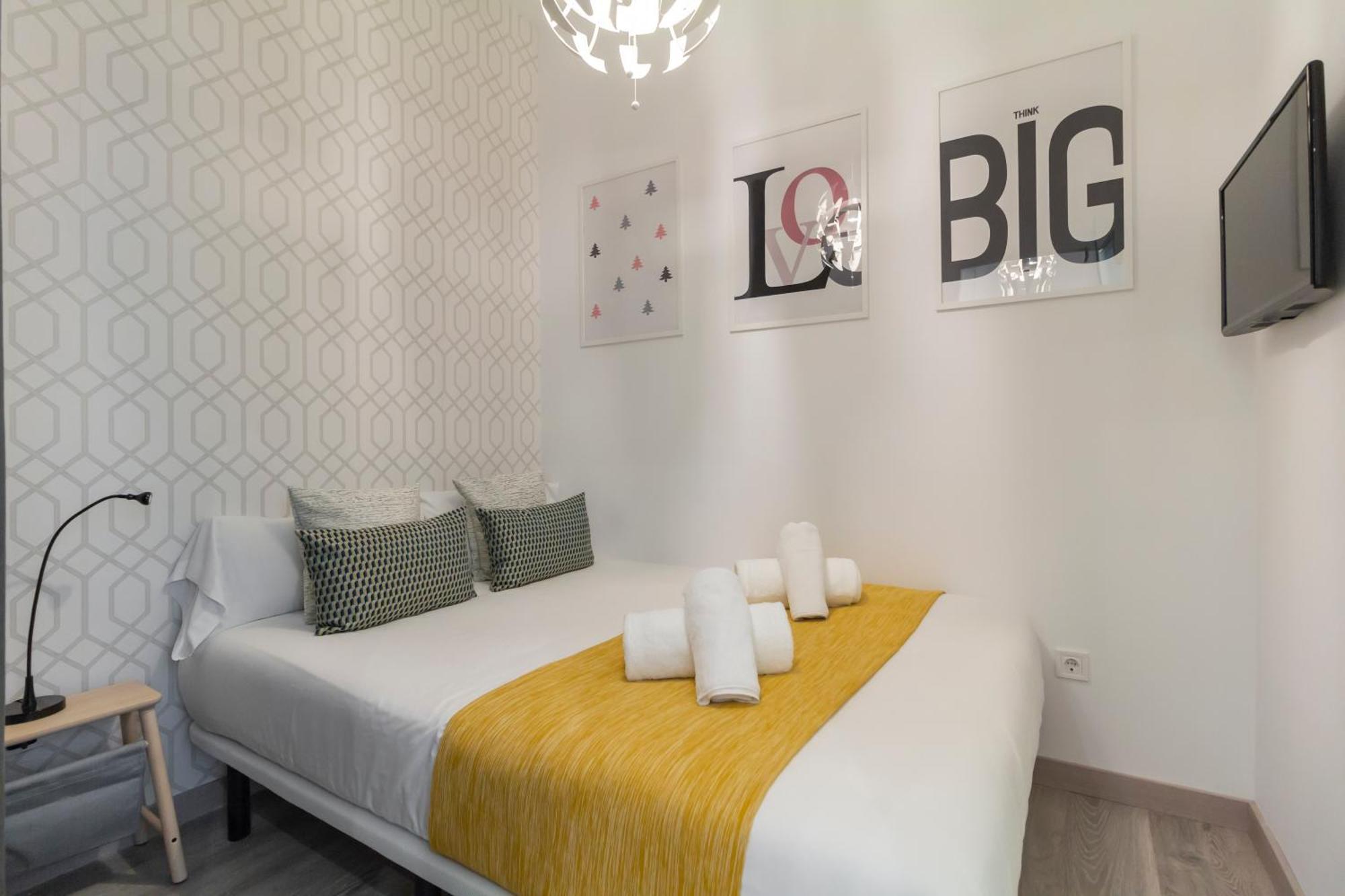 Ronda De Valencia Apartamento Madrid Exterior foto